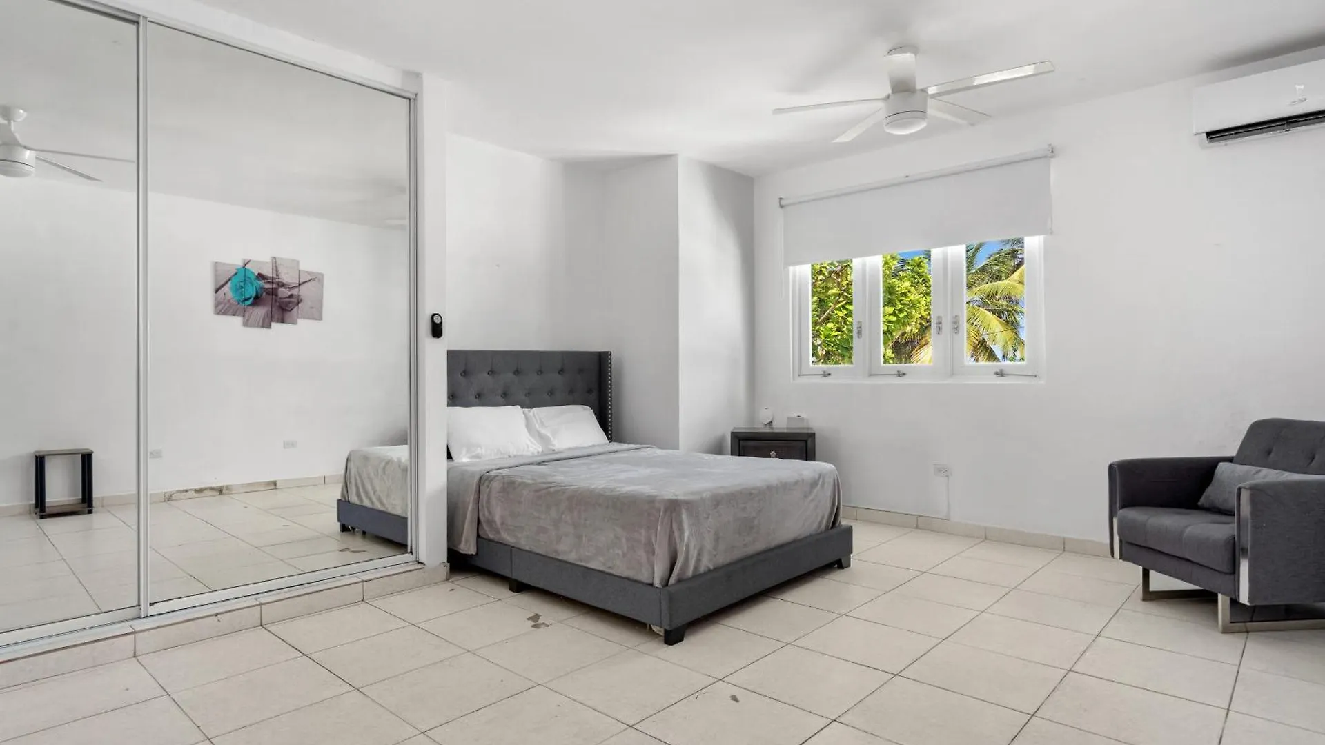 Beach Access Escape With Pool And Tanning Lounges San Juan Appartement